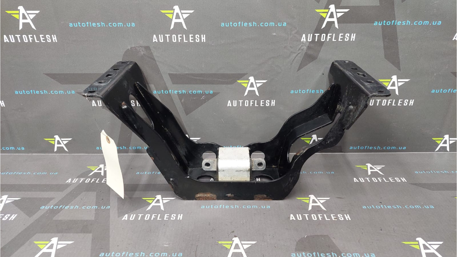 Кронштейн АКПП/ подушка АКПП A6392400100, A6392420713 Mercedes Viano Vito W639 бу